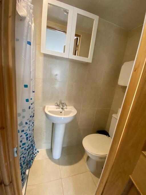 Studio To Let In Covent Garden With Kitchen London Eksteriør bilde